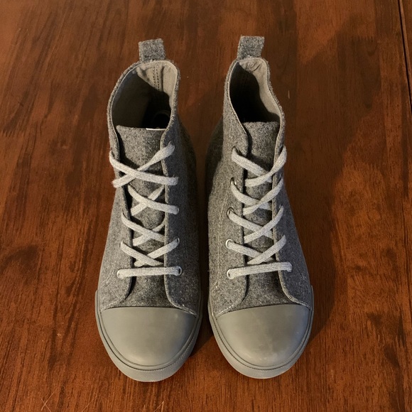 Joe Fresh Boys Grey Wool Blend Hi-Top Sneakers, size 5 - Picture 3 of 6